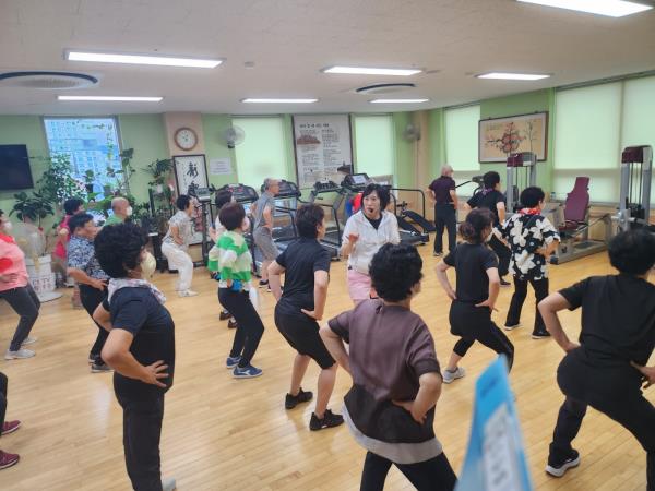 Ŭ���Ͻø� ū �̹����� ���� �ֽ��ϴ�.