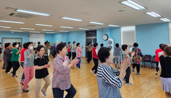 Ŭ���Ͻø� ū �̹����� ���� �ֽ��ϴ�.