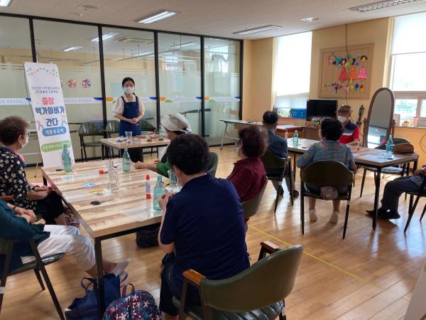 Ŭ���Ͻø� ū �̹����� ���� �ֽ��ϴ�.