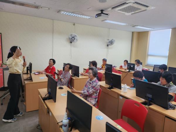 Ŭ���Ͻø� ū �̹����� ���� �ֽ��ϴ�.